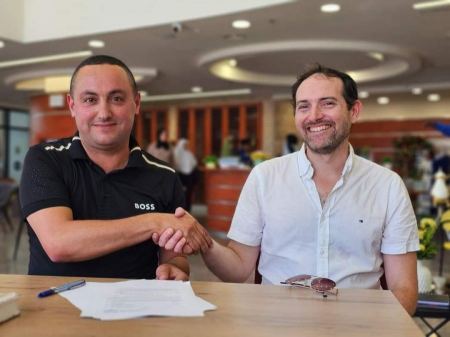 توقيع مذكرة تعاون بين المركز الجماهيري رهط والمكتبة الوطنية في القدس